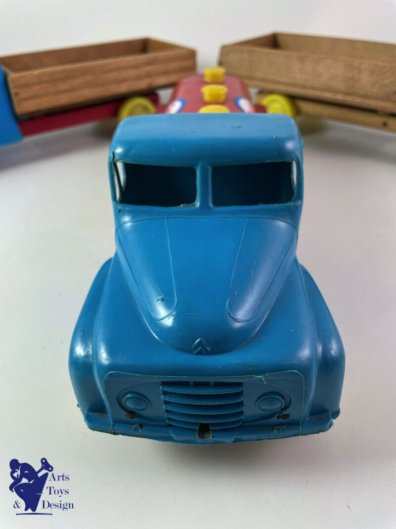 Antique toy Citroen MONNERET JURA LOT OF 3 PLASTIC and WOOD U23 Trucks inc ESSO