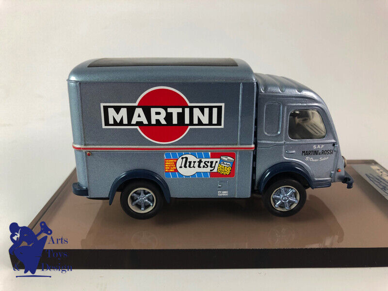 1/43 AMR FACTORY BUILT RENAULT 1000KG MARTINI N°44