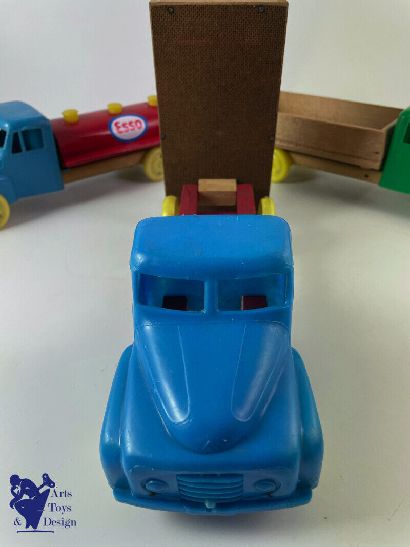 Antique toy Citroen MONNERET JURA LOT OF 3 PLASTIC and WOOD U23 Trucks inc ESSO