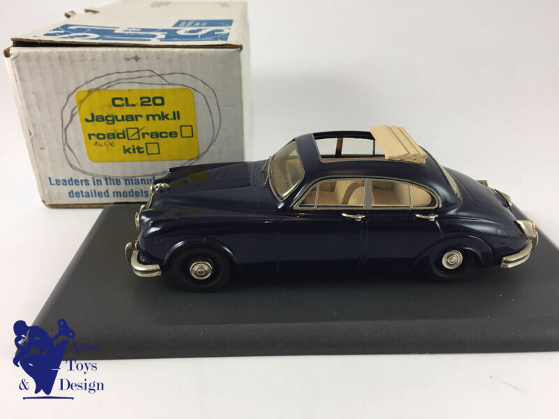 1/43 ° Smts White Metal Factory Built Jaguar MKII Road Open Roof