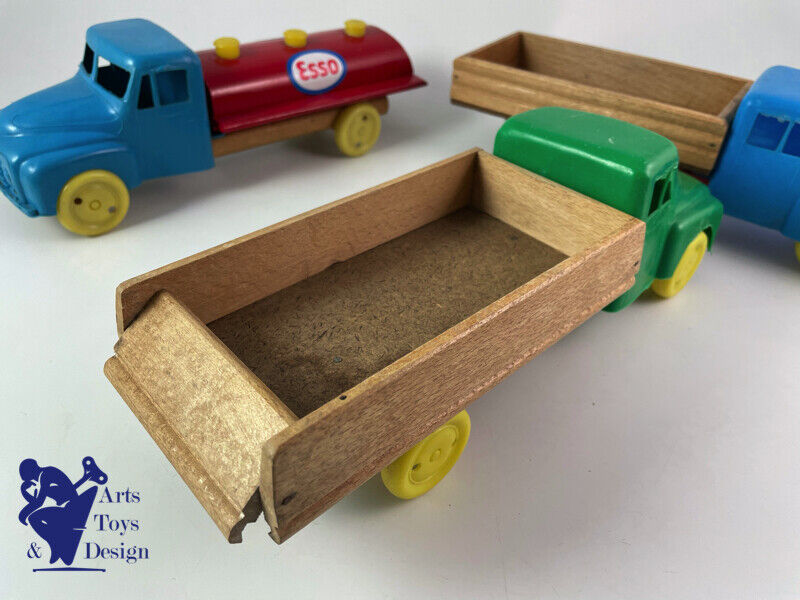 Antique toy Citroen MONNERET JURA LOT OF 3 PLASTIC and WOOD U23 Trucks inc ESSO