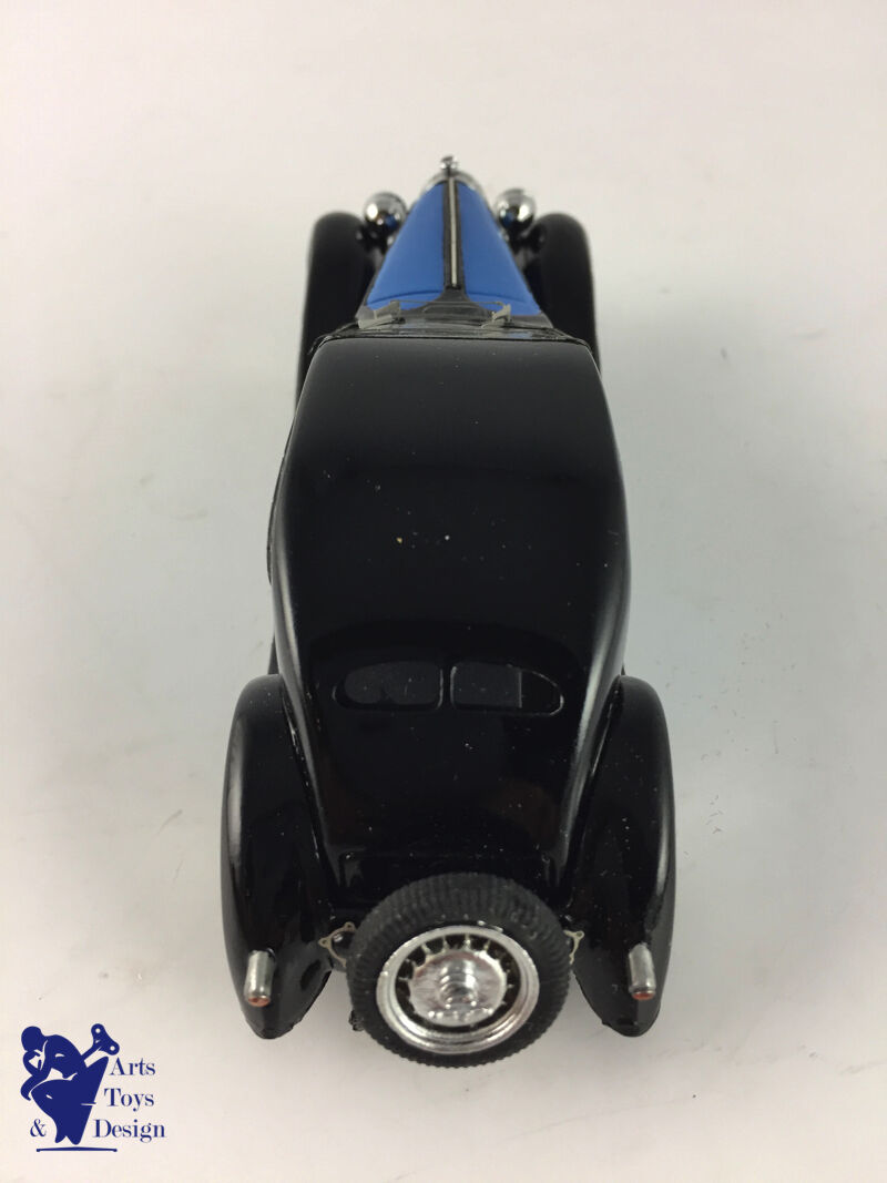 1/43 CLUB AMIS DU 1/43 B11 BUGATTI T 46 SURPROFILE 1935 MULHOUSE NOIR ET BLEU