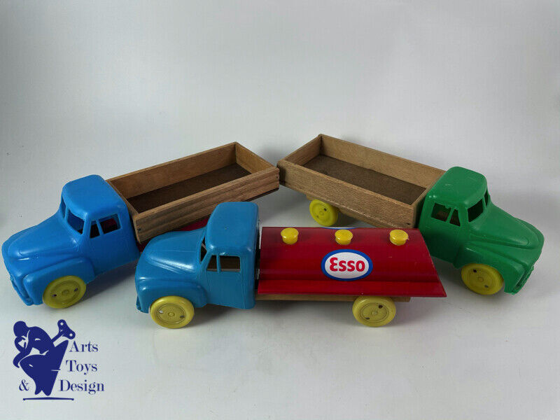 Antique toy Citroen MONNERET JURA LOT OF 3 PLASTIC and WOOD U23 Trucks inc ESSO