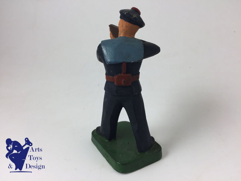 JRD Figure France circa 1935 Sailor soldier shooting w rifle h 9.5cm
