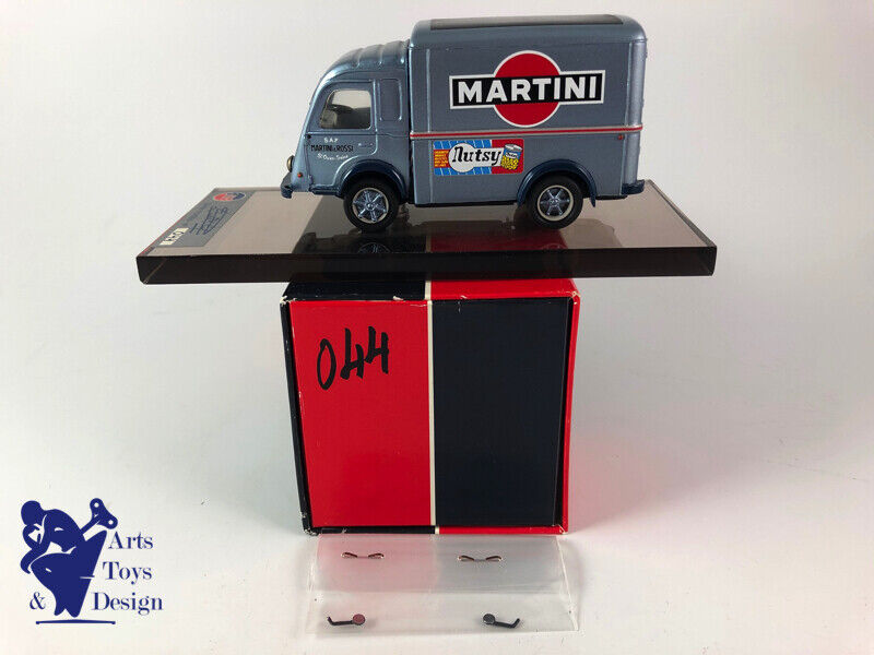 1/43 AMR Factory Built Renault 1000kg Martini n ° 44