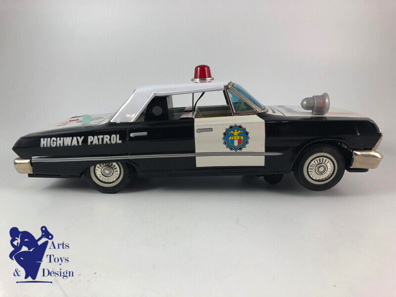 Antique toy Daiya Chevrolet Impala Police Car Battery Operated Tin Japan 35cm