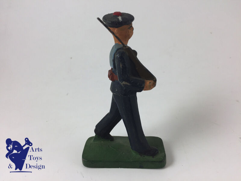 JRD Figure France circa 1935 Soldier sailor Walking with rifle H 9.5cm