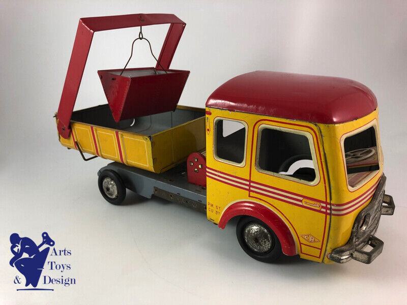 Antique toy CR tin Truck Simca Cargo friction C.1950 L 37CM