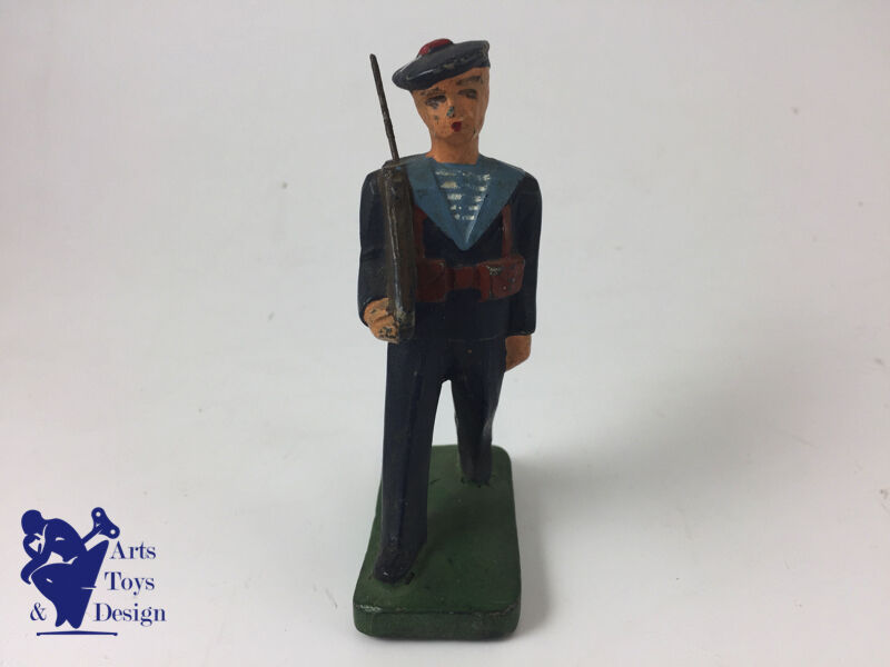 JRD Figure France circa 1935 Soldier sailor Walking with rifle H 9.5cm