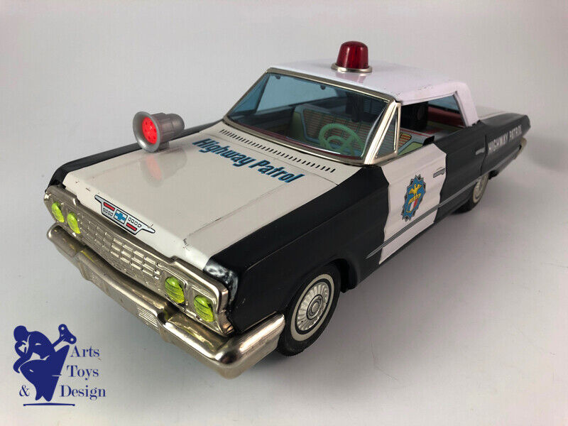 Antique toy Daiya Chevrolet Impala Police Car Battery Operated Tin Japan 35cm