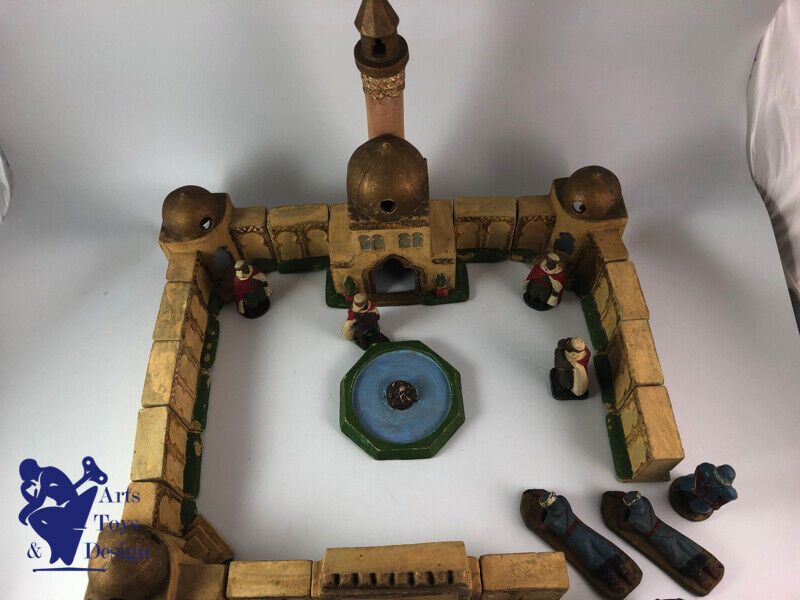 Antique toy soldierJRD scarce medina with 4 spahis 4 touaregs 47x47cm