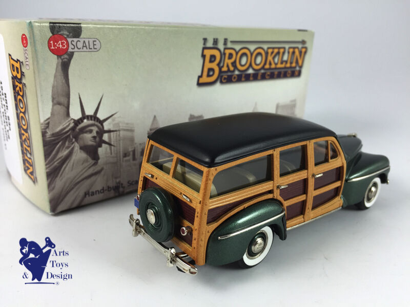 1/43 Brooklin 83a Ford V8 Station Wagon Woody 1947 Metal green