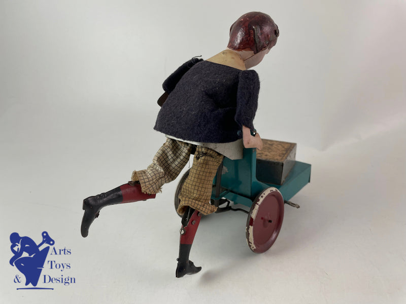 Antique toys Fernand Martin Vebe 224 the little delivery man from 1911