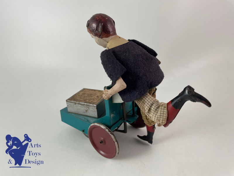 Antique toys Fernand Martin Vebe 224 the little delivery man from 1911