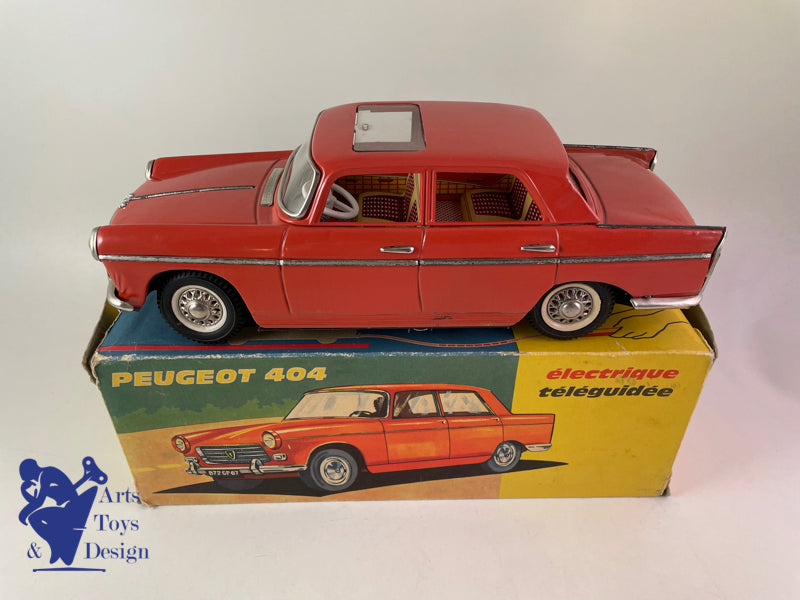 JOUET ANCIEN JOUSTRA REF 2805 PEUGEOT 404 TO BRIQUE 30CM 1963