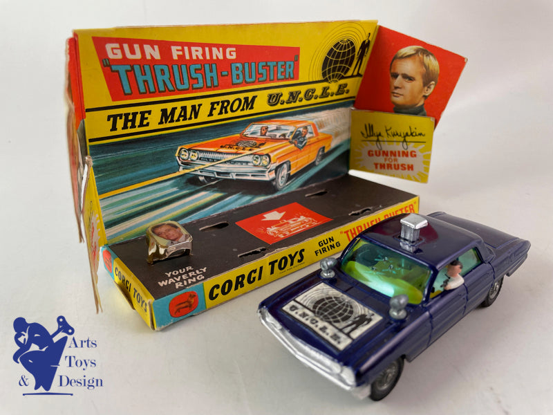 CORGI TOYS 497 THE MAN FROM UNCLE OLDSMOBILE SUPER 88