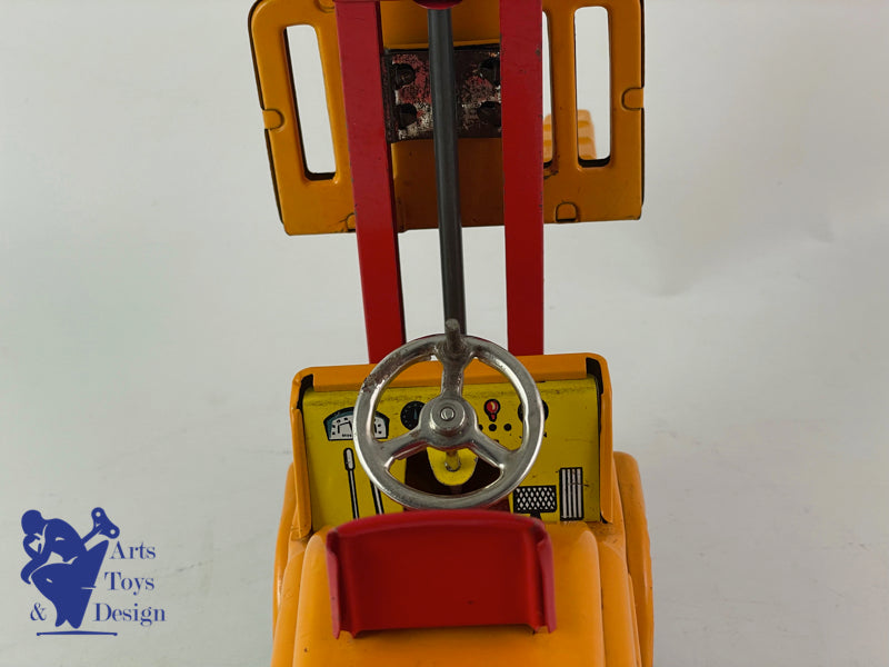 SSS INTERNATIONAL JAPON CHARIOT ELEVATEUR AEROPORT PAA FRICTION VERS 1960