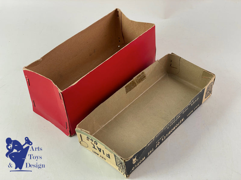 BANDAI 743 FIAT 600 DECOUVRABLE BLEU FRICTION VERS 1960