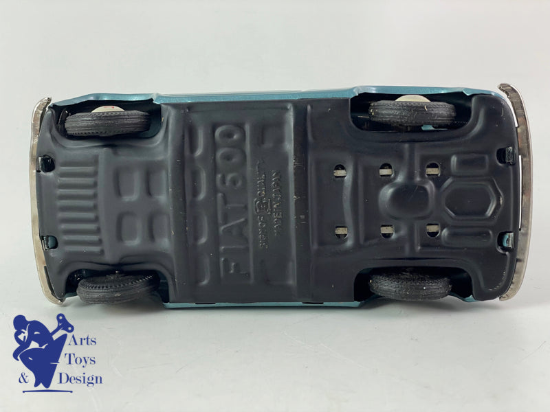 BANDAI 743 FIAT 600 DECOUVRABLE BLEU FRICTION VERS 1960