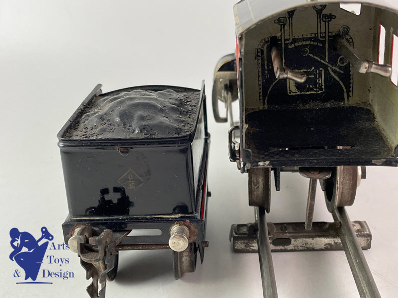MARKLIN TRAIN LOCOMOTIVE ET TENDER EN 0 R 1020 MECANIQUE VERS 1920