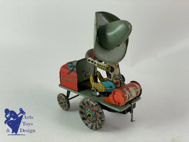 JOUET RICO ESPAGNE RODEO CAR AVEC COW BOY MECANIQUE VERS 1950