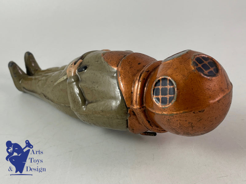 BING ALLEMAGNE SCAPHANDRIER TOLE PEINTE 23CM VERS 1920