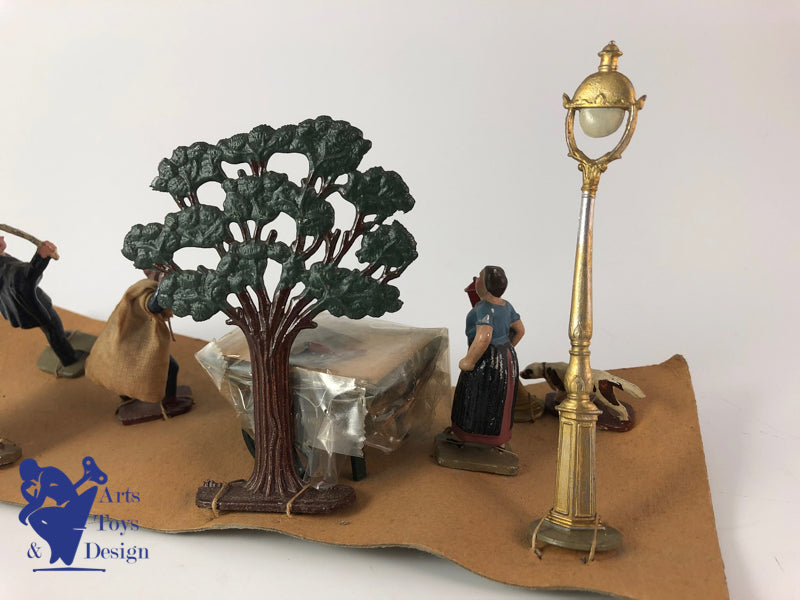 CBG FIGURINES PARIS KIOSQUE POLICE MARCHANDE LEGUMES 1930