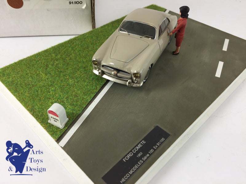 1/43 HECO MODELES DIORAMA FORD COMETE 1953