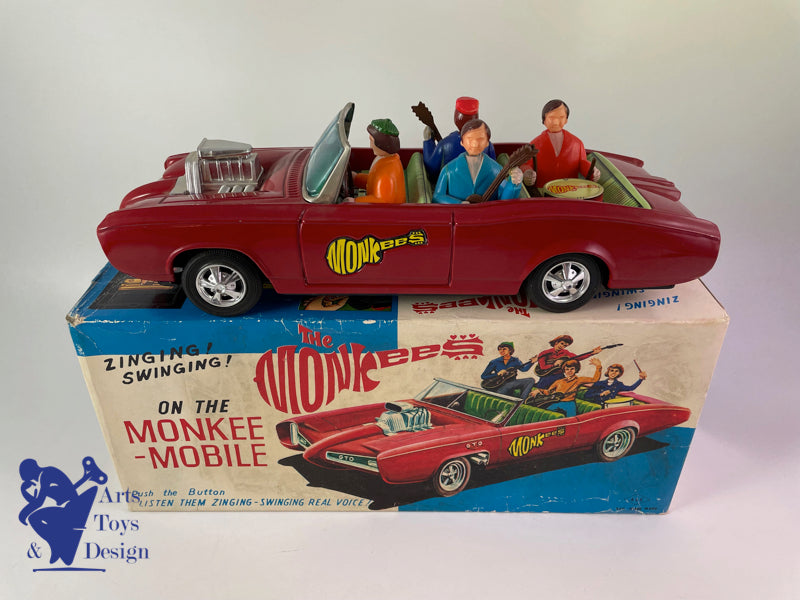 JOUET ANCIEN ASC AOSHIN MONKEE MOBILE MONKEES PONTIAC GTO VERS 1967 L 31CM