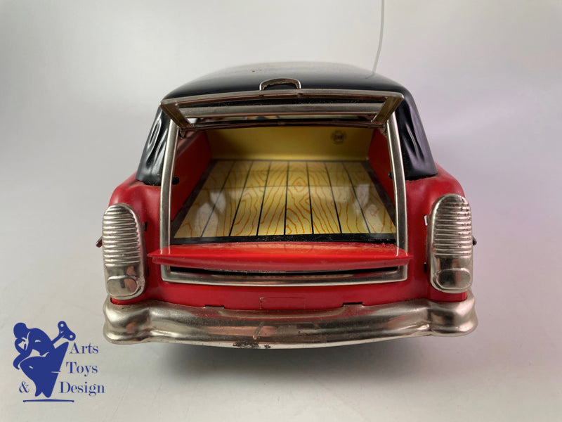 Antique toys San Marusan Ford Station Wagon Friction Circa 1960 L 32cm