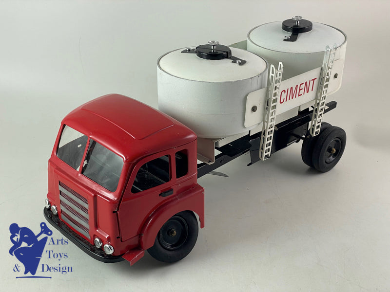 JOUET ANCIEN CIJ EUROPARC REF 9/31A CAMION RENAULT SAVIEM CIMENT ROUGE! 1960