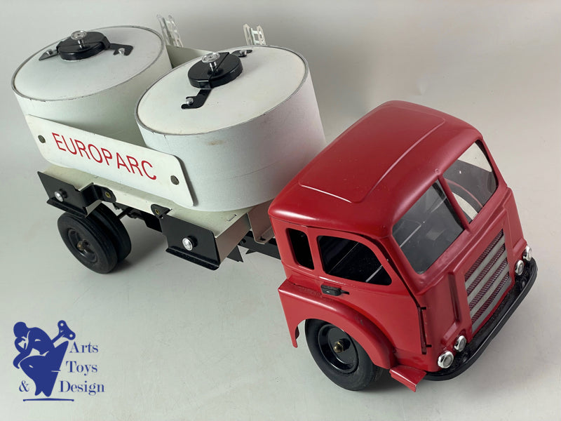 JOUET ANCIEN CIJ EUROPARC REF 9/31A CAMION RENAULT SAVIEM CIMENT ROUGE! 1960