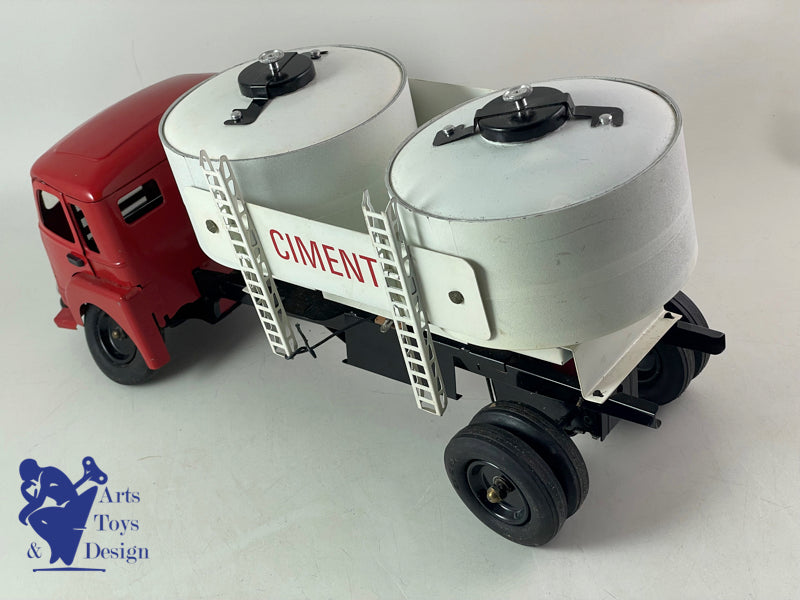 JOUET ANCIEN CIJ EUROPARC REF 9/31A CAMION RENAULT SAVIEM CIMENT ROUGE! 1960