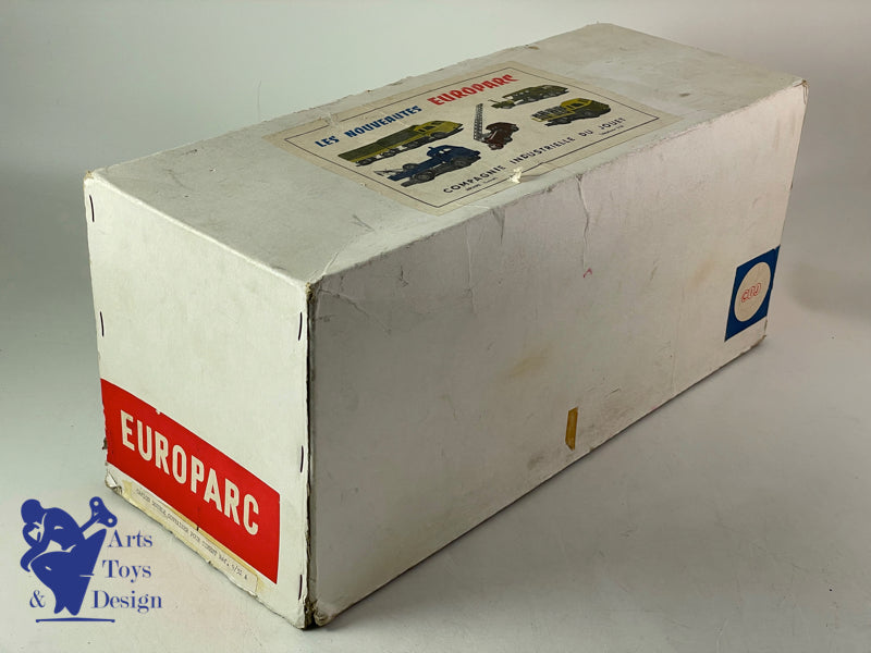 JOUET ANCIEN CIJ EUROPARC REF 9/31A CAMION RENAULT SAVIEM CIMENT ROUGE! 1960