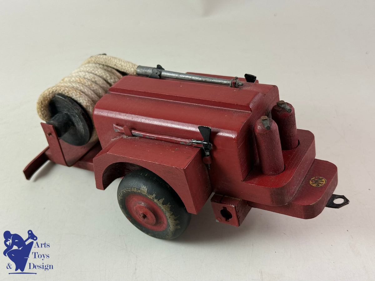 JOUET ANCIEN JMR LORENZI RARE JEEP BOIS ET TOLE POMPIER AV REMORQUE L 43CM