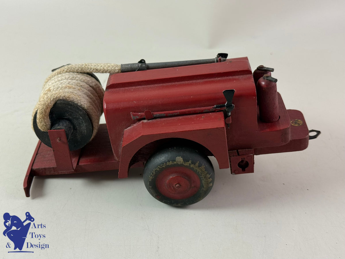JOUET ANCIEN JMR LORENZI RARE JEEP BOIS ET TOLE POMPIER AV REMORQUE L 43CM