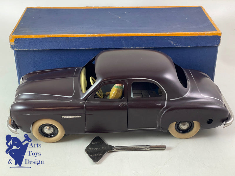 Antique toys CIJ 5/52 Renault Fregate Chocolate clockwork 33cm 1950