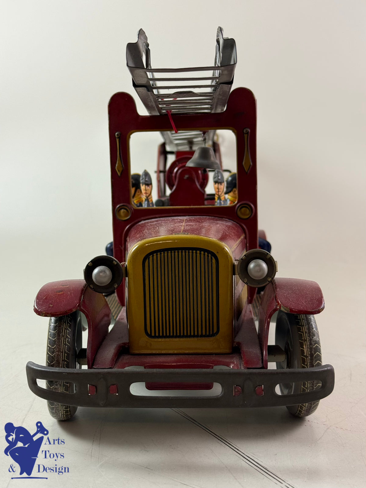 Antique toys TIPCO TC9590 LARGE FIRE TRUCK 60CM CLOCKWORK 1930