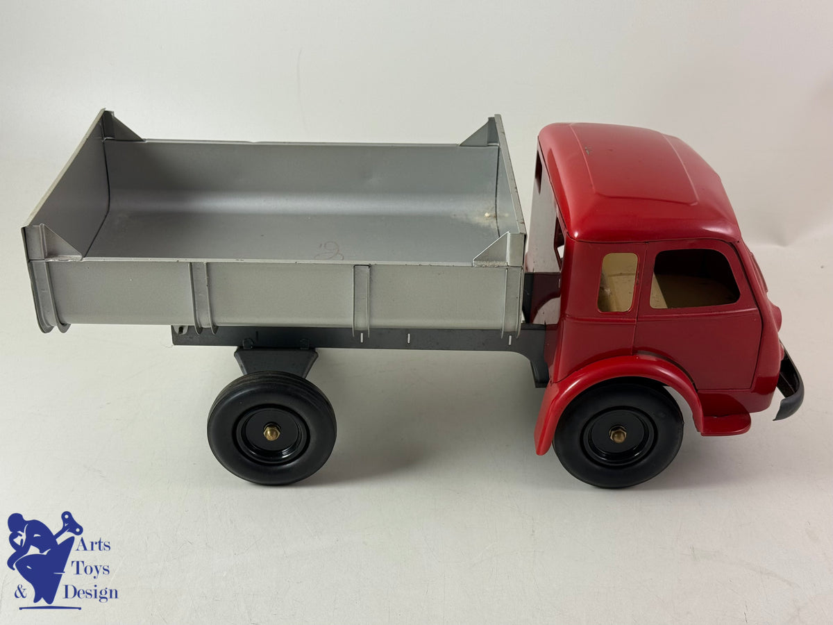Antique toys CIJ 6/34T RENAULT 120CV PULL ALONG 1950 34CM
