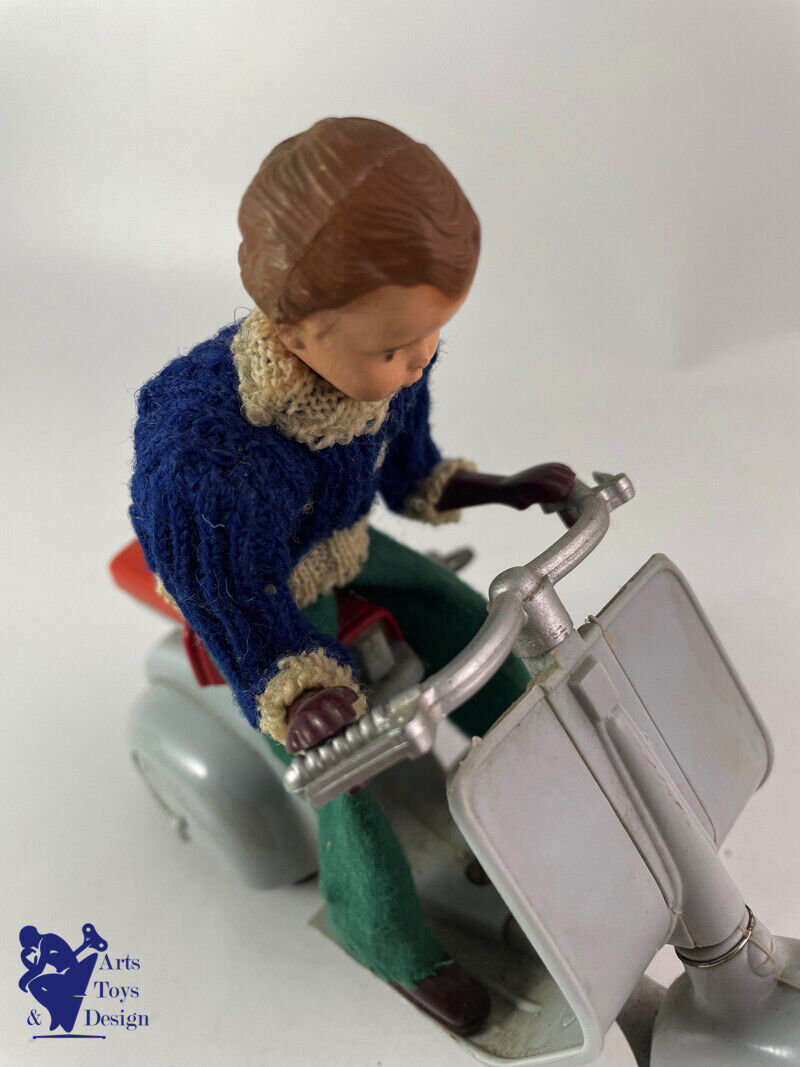 JOUET ANCIEN CIJ 5/48 Renault 4Cv Bordeaux Mecanique 18Cm Vers 1950 EUR JOUET ANCIEN CIJ 5/48 Renault 4Cv Bordeaux Mecanique 18Cm Vers 1950 EUR