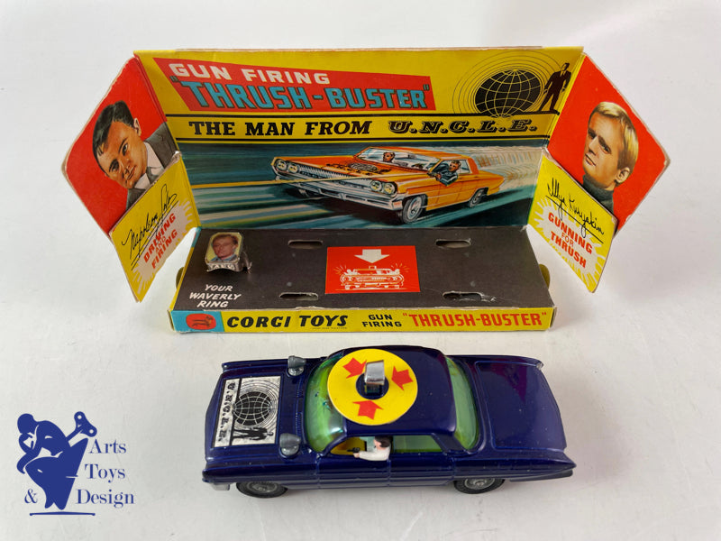 Corgi Toys 497 Oldsmobile Super 88 The Man from U.N.C.L.E. 1966 – Bon état vintage – Fonctionnel - Collection Corgi Toys 497 Oldsmobile Super 88 The Man from U.N.C.L.E. 1966 – Bon état vintage – Fonctionnel - Collection