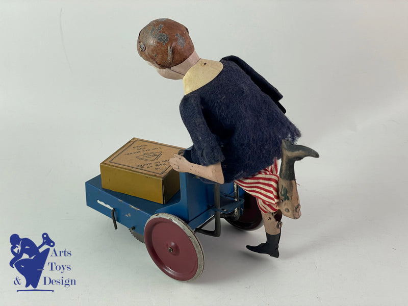 Jouet Fernand Martin 224 Type 1 The Little Delivery man clockwork 1911
