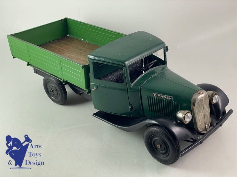 Les Jouets Citroën - The Removable Chassis - Lot 932 - enchères Les Jouets Citroën - The Removable Chassis - Lot 932 - enchères